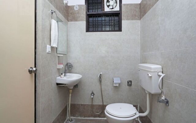 OYO 13493 Hotel Vridhi Inn