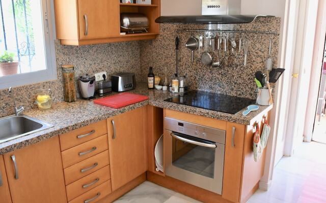 Apartment in Beautiful Villa With Communal Swimming Pool