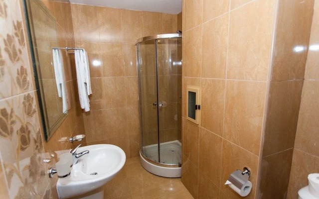 Red Hotel - Lozenetz