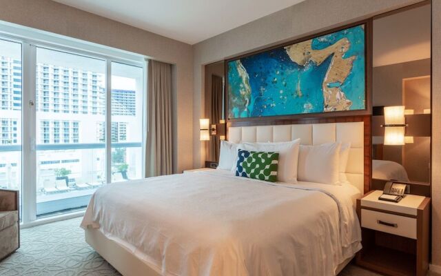 Charming Beachfront Condo With Large Balcony