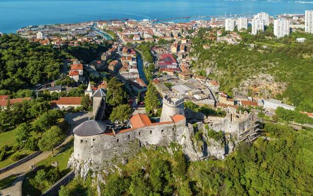 Hilton Rijeka Costabella Beach Resort & Spa