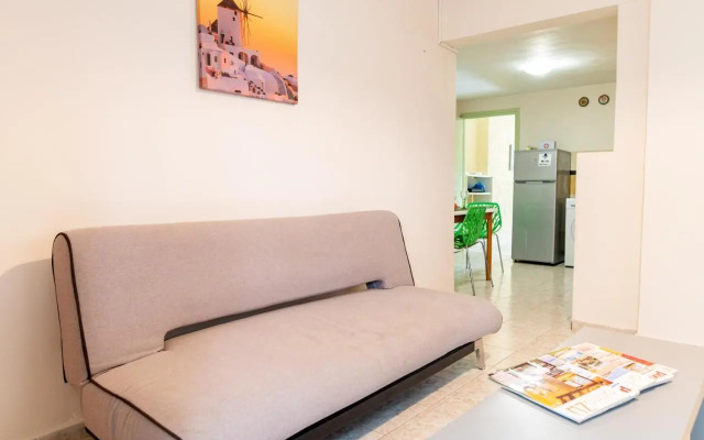 Nikitas Apartment