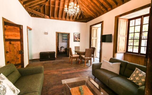 Casa 1820 by Rural La Palma