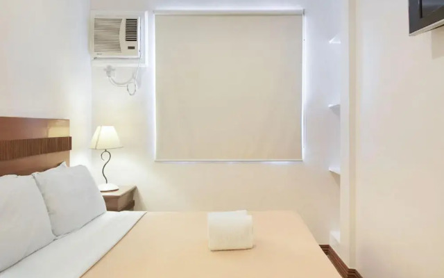 Collection O Avitel Hotel near Osmena Highway, PNR Pasay Station, Metro Manila