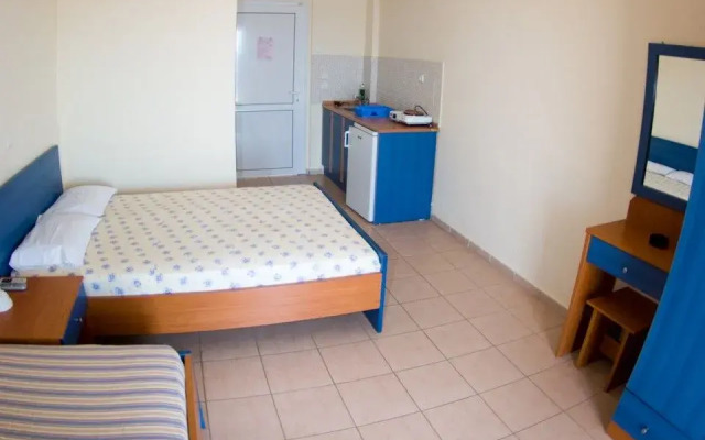Maistrali Beach Hotel