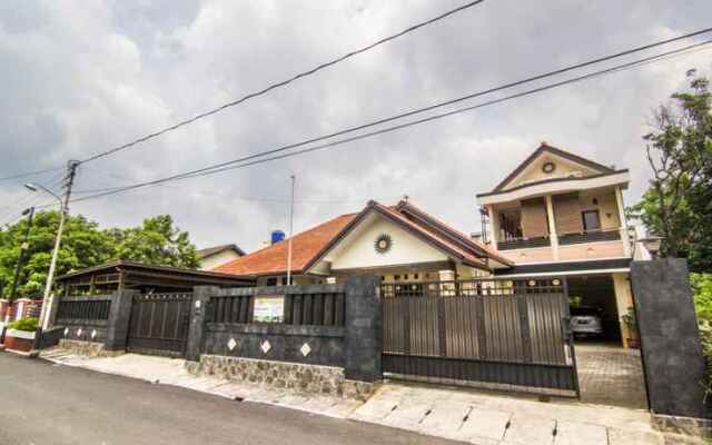 Adalia Homestay Semarang