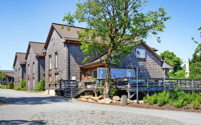 Semi-detached Houses, Turf House