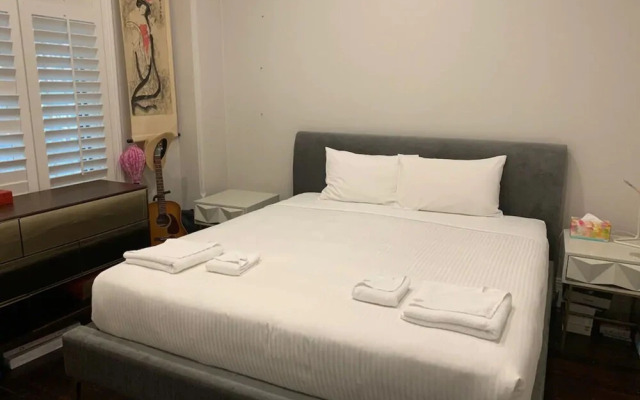 Family House Close to Bondi Beach and Shops