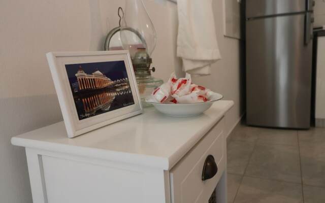 Stunning Apartment for 7 Close to Several Beaches