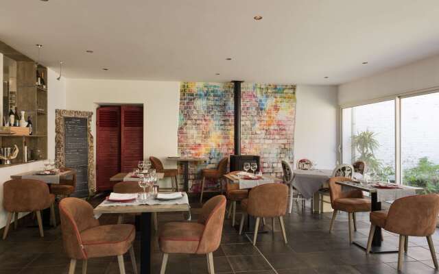 La Ferme Blanche, The Originals Relais