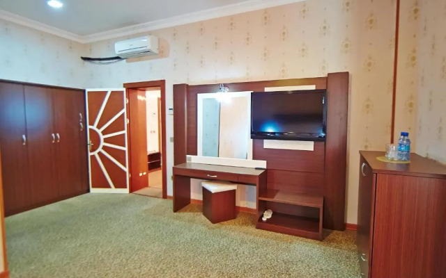 Grand Nakhchivan Hotel