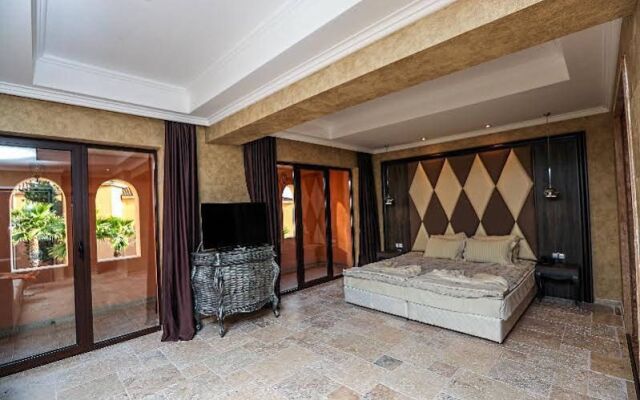 Royal Casa Villas