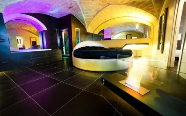Naucleros Suites