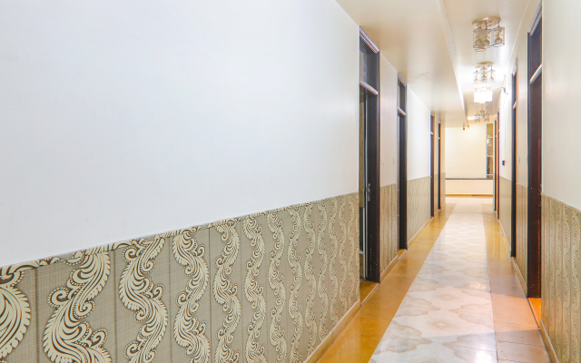 Fabhotel Shree Pushpraj
