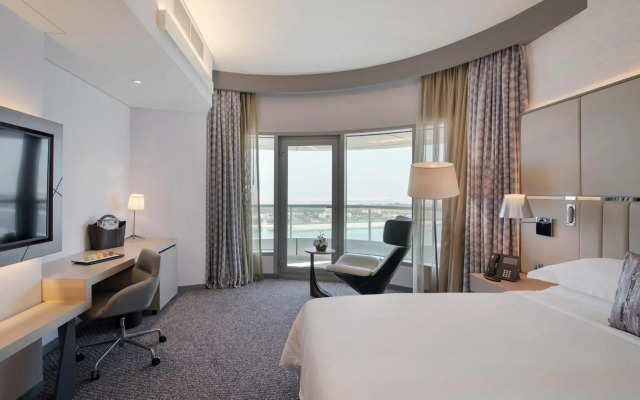 Pearl Rotana Hotel Capital Centre