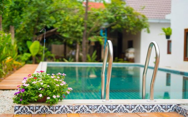 Angkor Dino B&B