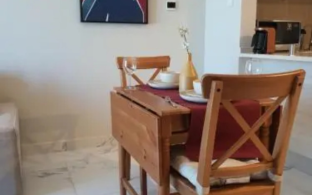 Cozy 1-bedroom apartment in Dubai South with Pool