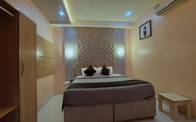 Olympus Hotel & Suites