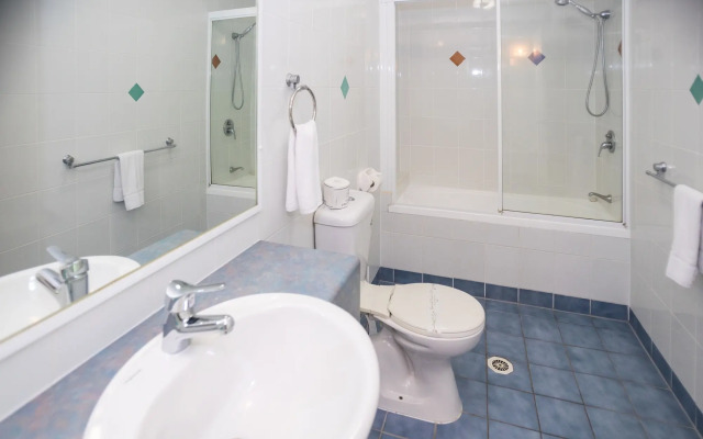 Comfort Hotel Pacific Cleveland