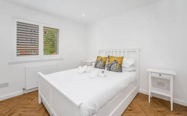 Luxury 2bed 2bath-ground Floor-free Parking