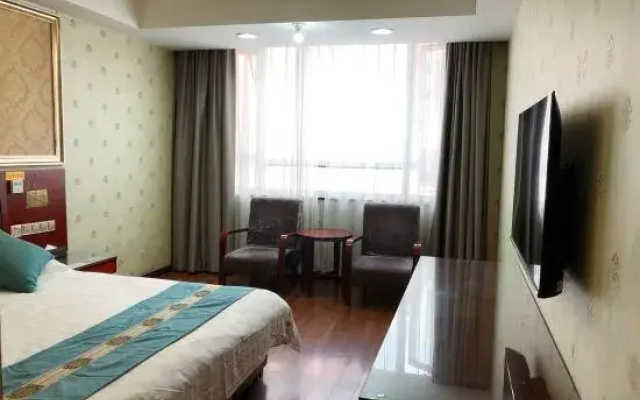 Dongfen Hotel (Pingyang Shuitou)