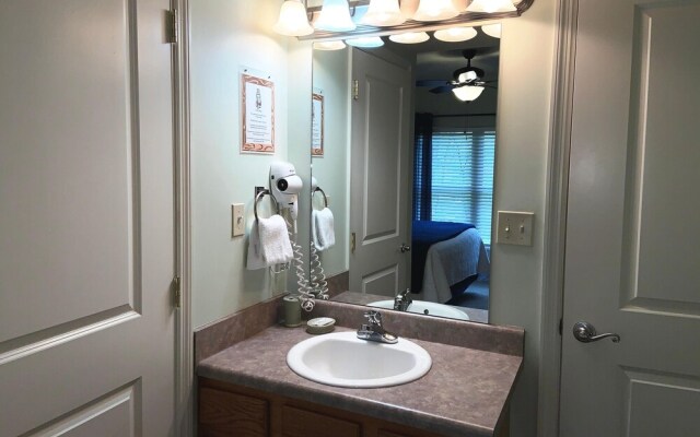 Cedar Lodge 102