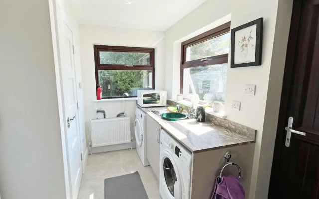 The Nook Oranmore Holiday Home