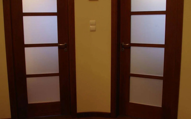 Szucha Apartment