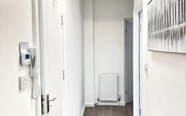 Stylish Spacious 1Bd Apt-kingbed-10min Heaton Park