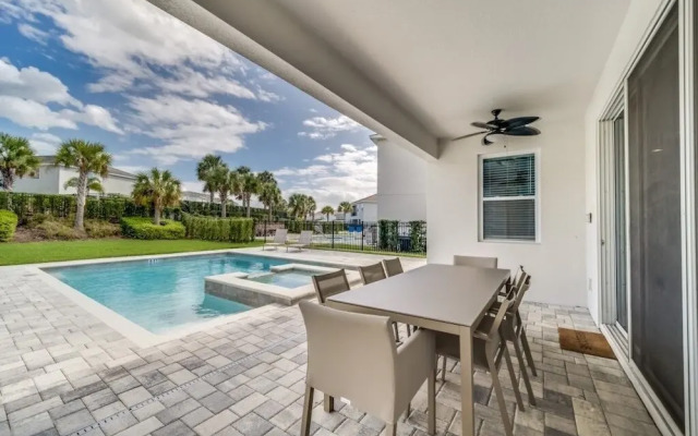 7673fair 5 Bedroom Villa by Redawning