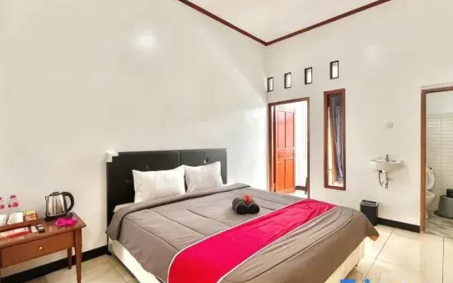 Artica Hotel & Homestay
