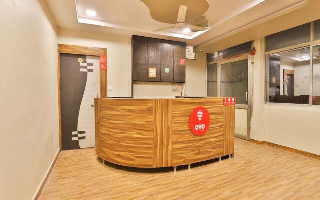 OYO 11427 Hotel Kalyan