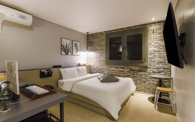 Stay Inn Hotel