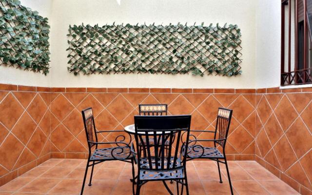 Apartamentos Puente Miraflores