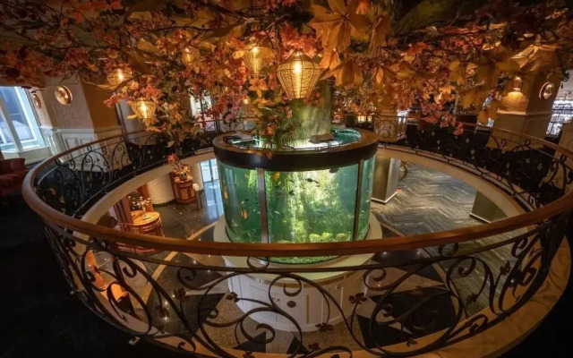 Hotel & Restaurant Infinity