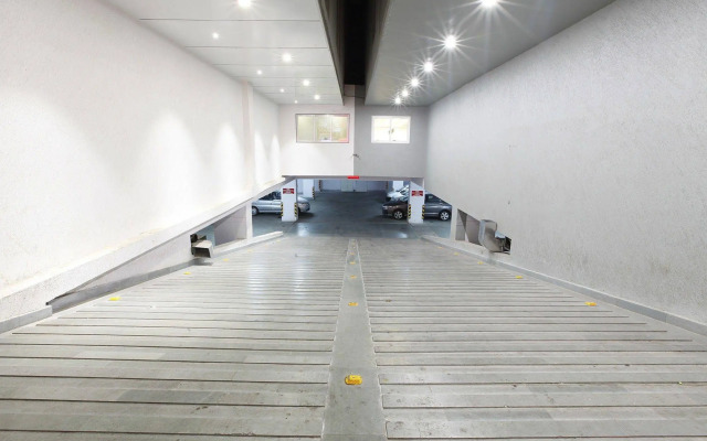 Hotel Sifat International