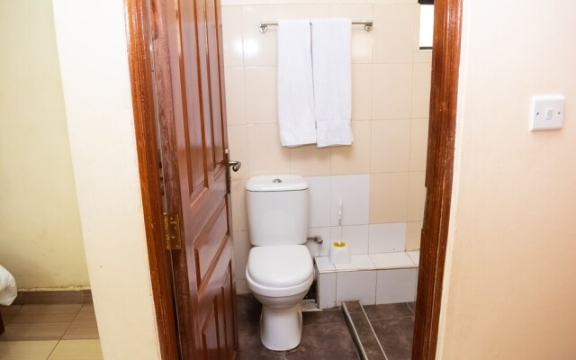 Ngara Riverside Lodge