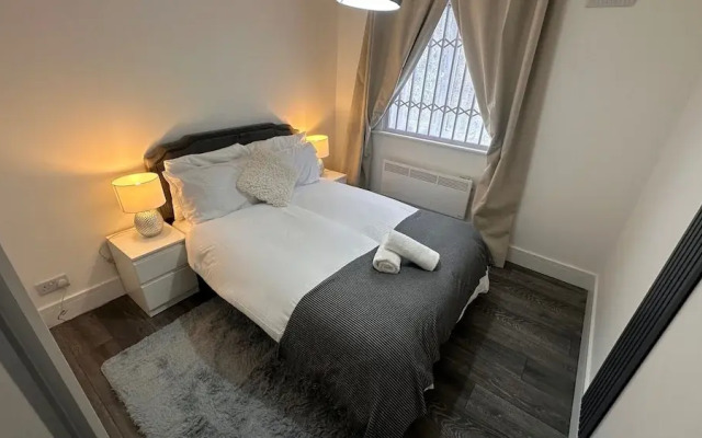 Apartment - Sleeps 4 - City Base - District Line