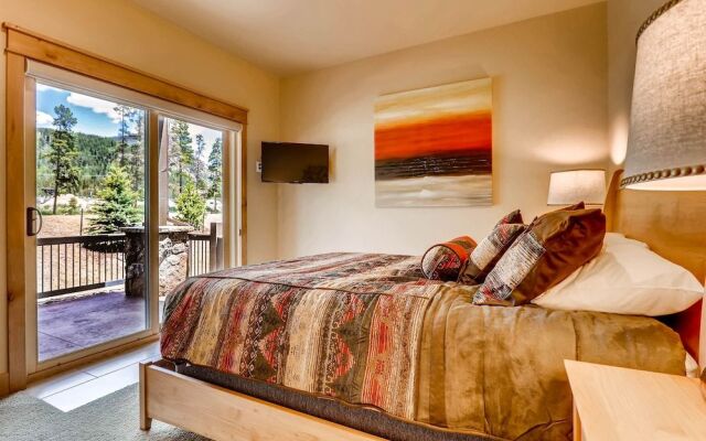 River Run Townhome RR84 - RVJR by RedAwning