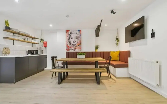 Host Apartments Fleet Nightlife IV