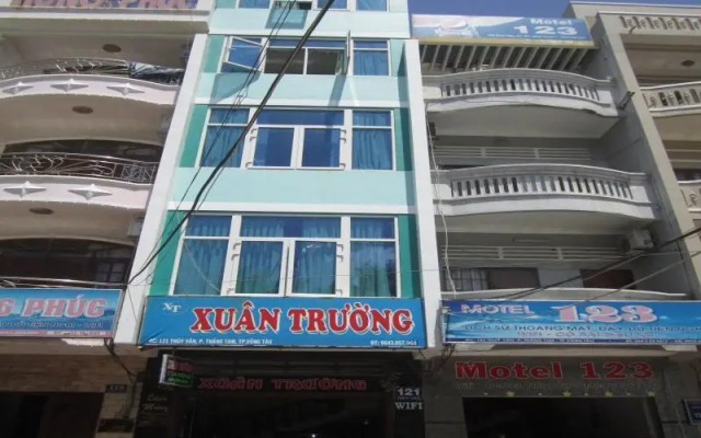 Xuan Truong Hotel
