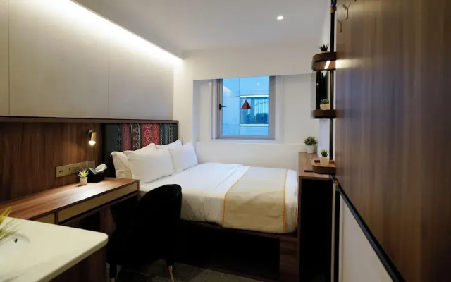 ST Signature Bugis Middle