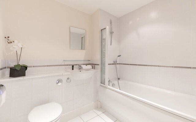 Roomspace Apartments -Central Walk