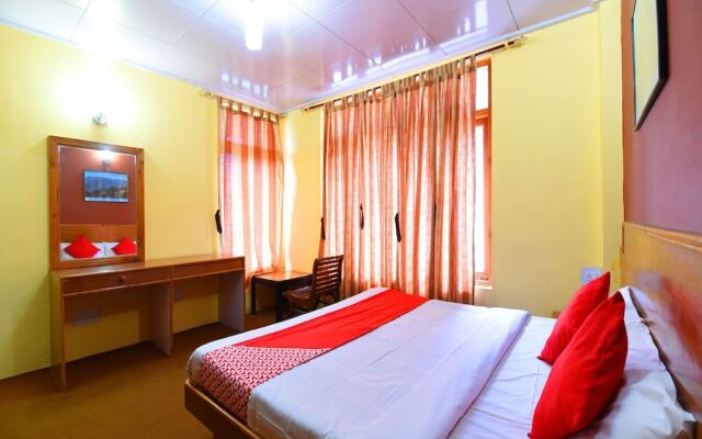 OYO 14257 Home Pleasant Family Studio at Prini