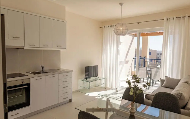 Phaedrus Living: Seaside Thalassa Cretan 202