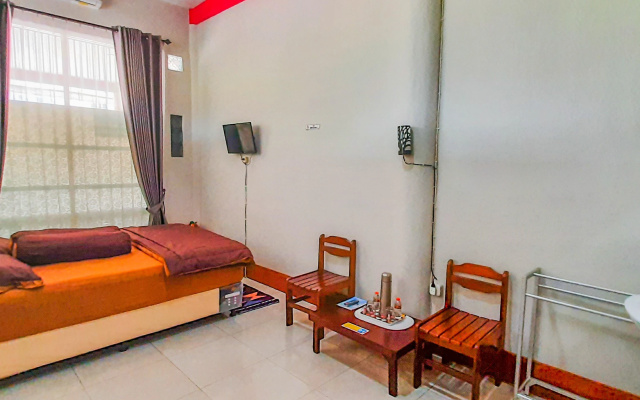 OYO 90374 Penginapan Dewe Syariah