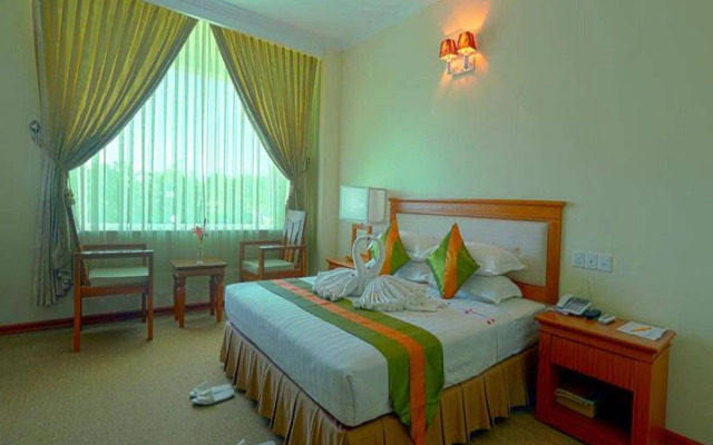 Apex Hotel
