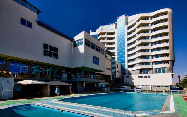 Planet Hotel