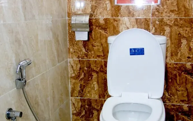 UZ Airport Capsule Hotel