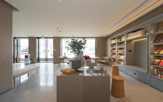 JI Hotel Shenzhen Futian Shawei Metro Station